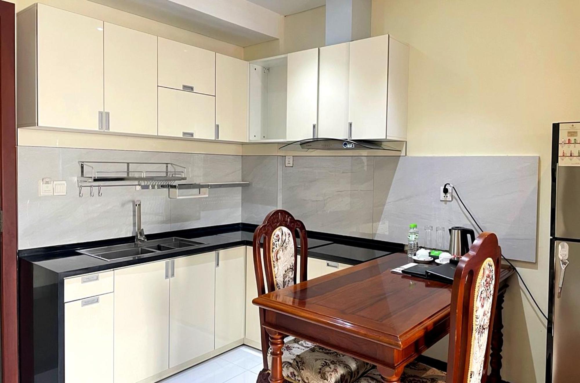 Lcs Hotel & Apartment Phnom Penh Dış mekan fotoğraf