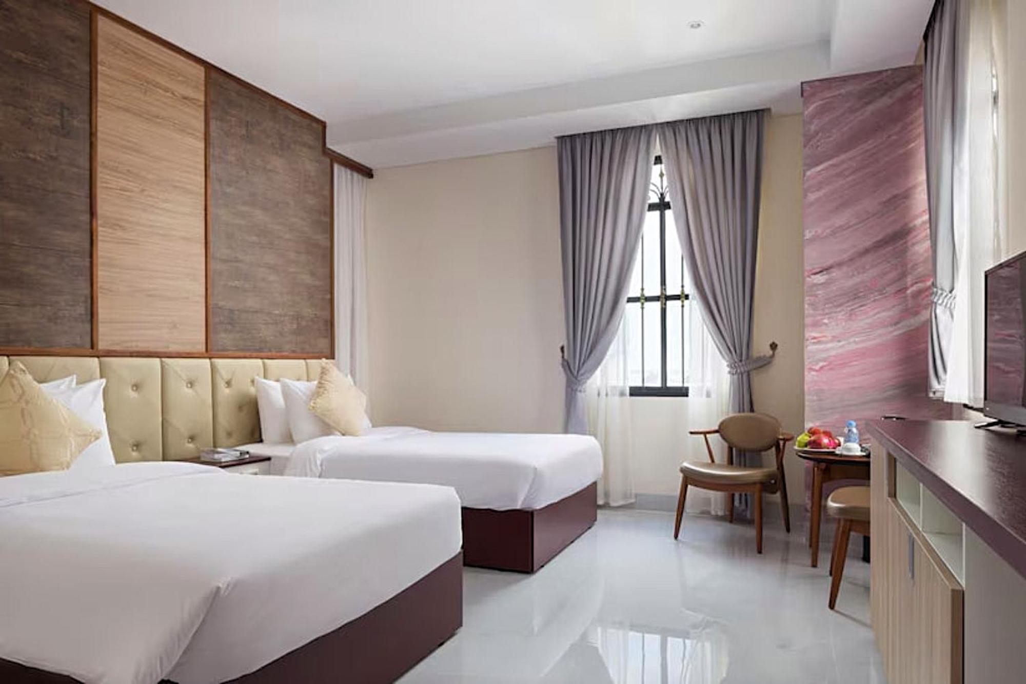 Lcs Hotel & Apartment Phnom Penh Dış mekan fotoğraf