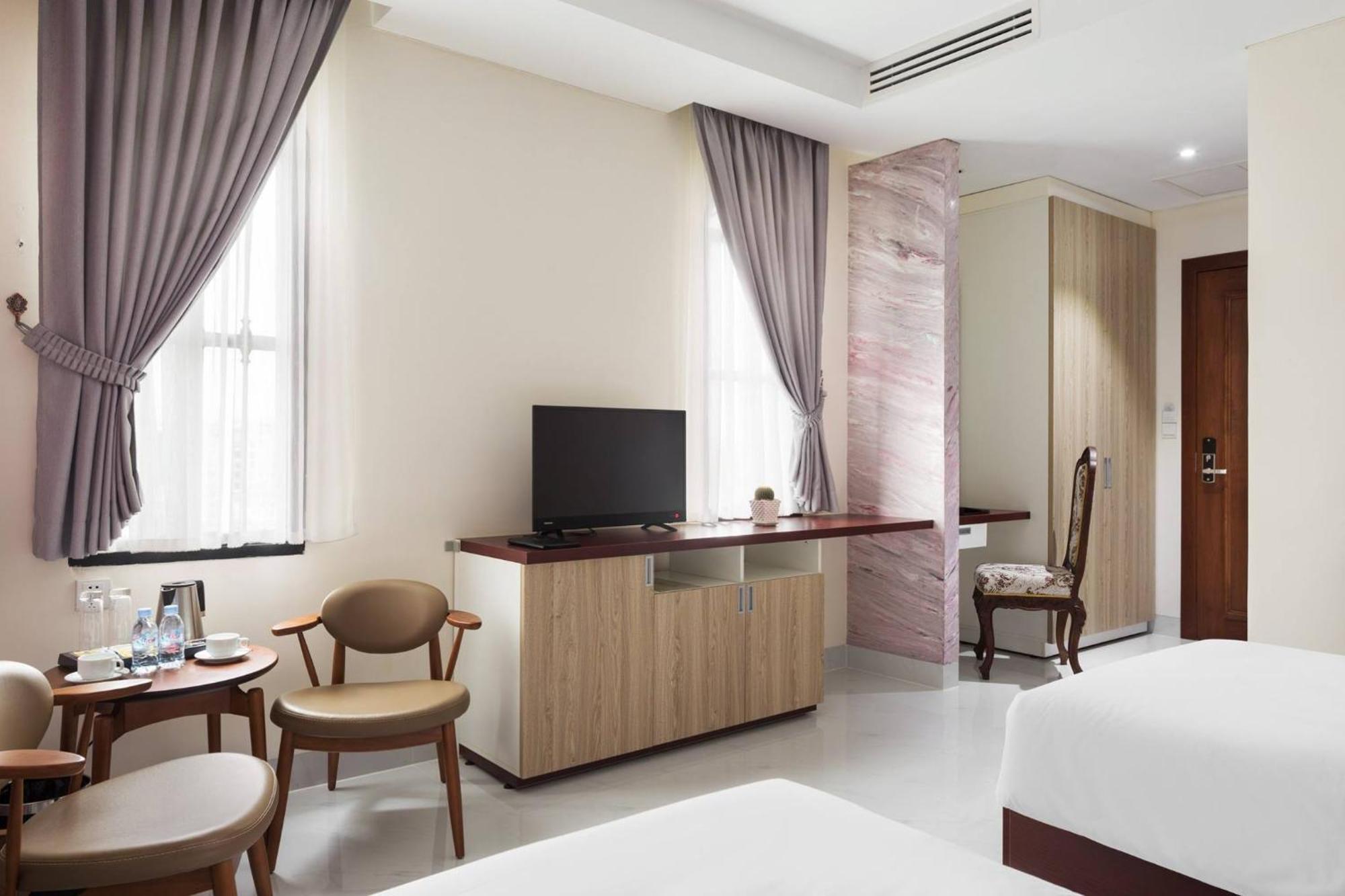 Lcs Hotel & Apartment Phnom Penh Dış mekan fotoğraf
