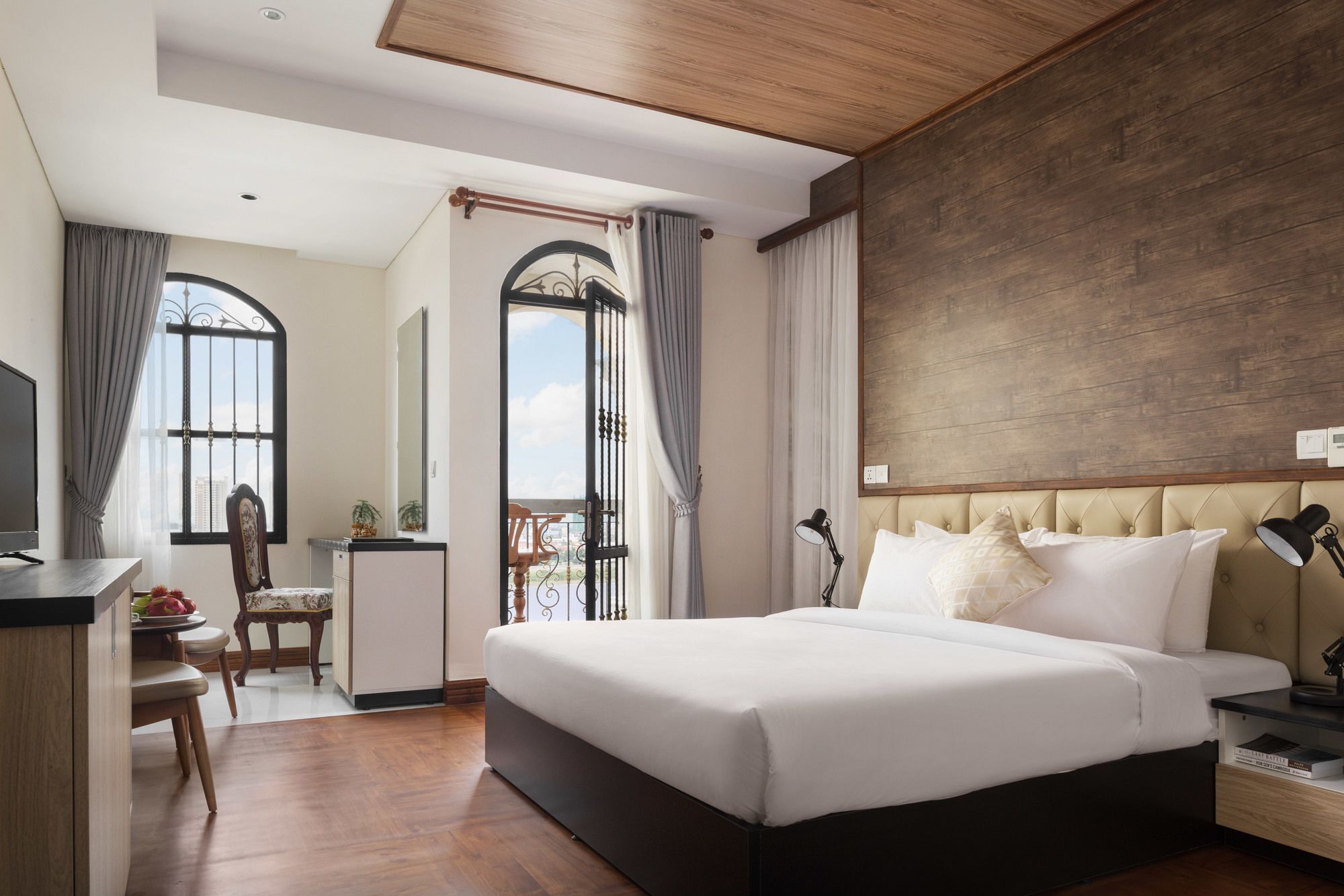 Lcs Hotel & Apartment Phnom Penh Dış mekan fotoğraf